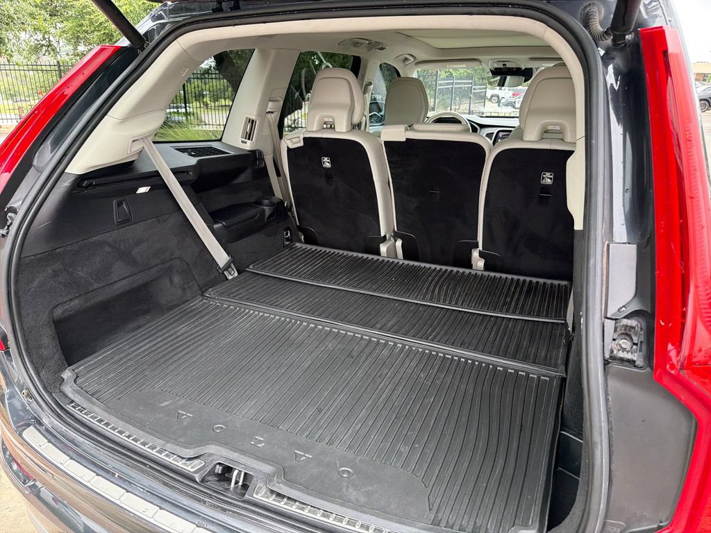 Used 2022 Volvo XC90 T5 Momentum w/ Protection Package Premier AWD/4WD image 43