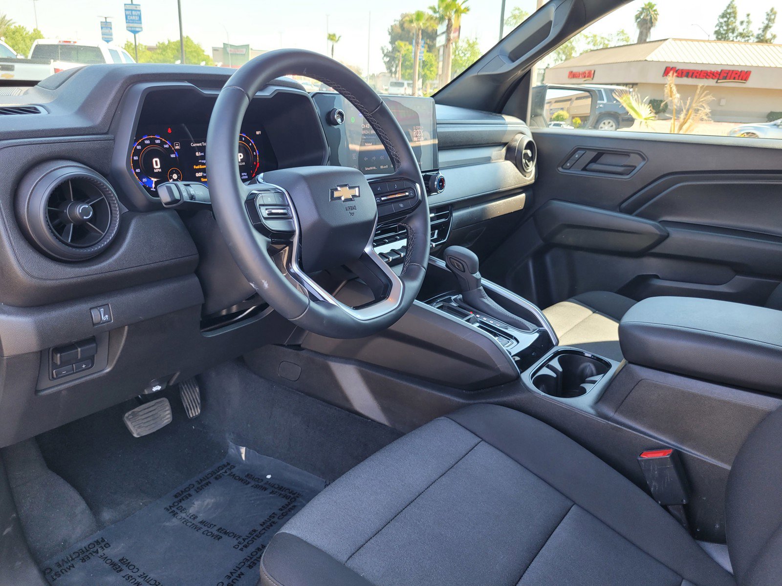 Used 2026 Chevrolet Colorado W/T w/ WT Custom Package image 9