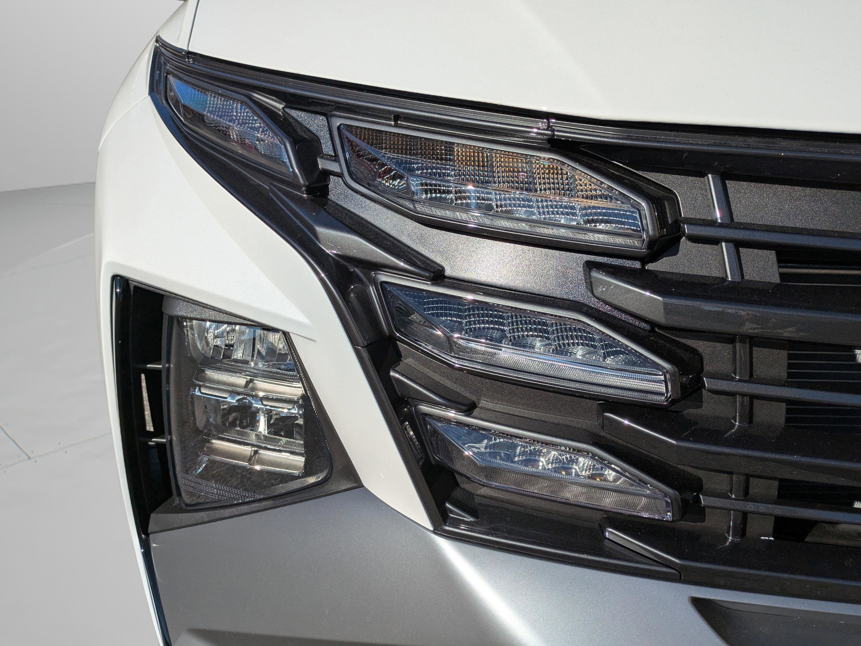 New 2026 Hyundai Tucson SE image 13