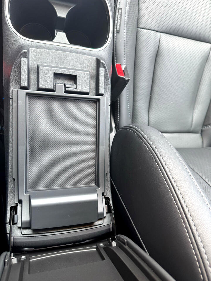 Used 2025 Subaru Outback Touring image 12