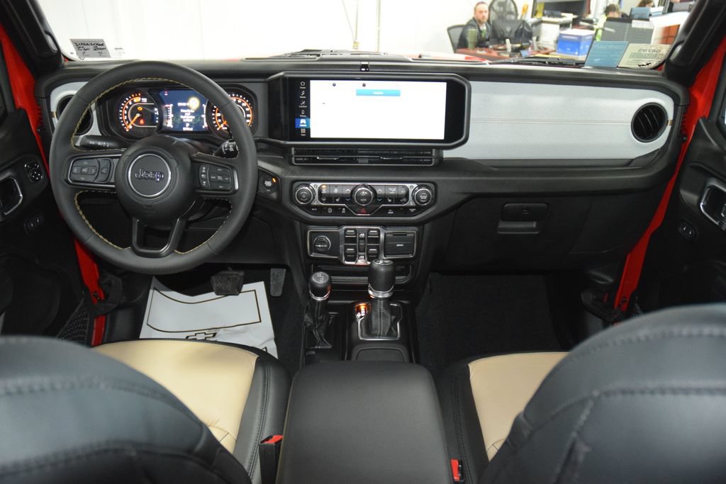 Used 2024 Jeep Wrangler Unlimited Sport AWD/4WD image 22