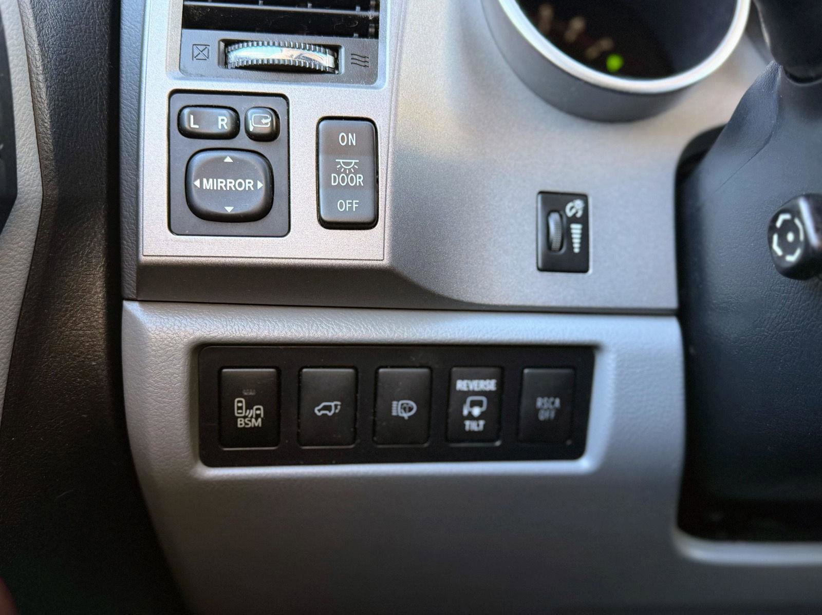 Used 2012 Toyota Sequoia Platinum image 15