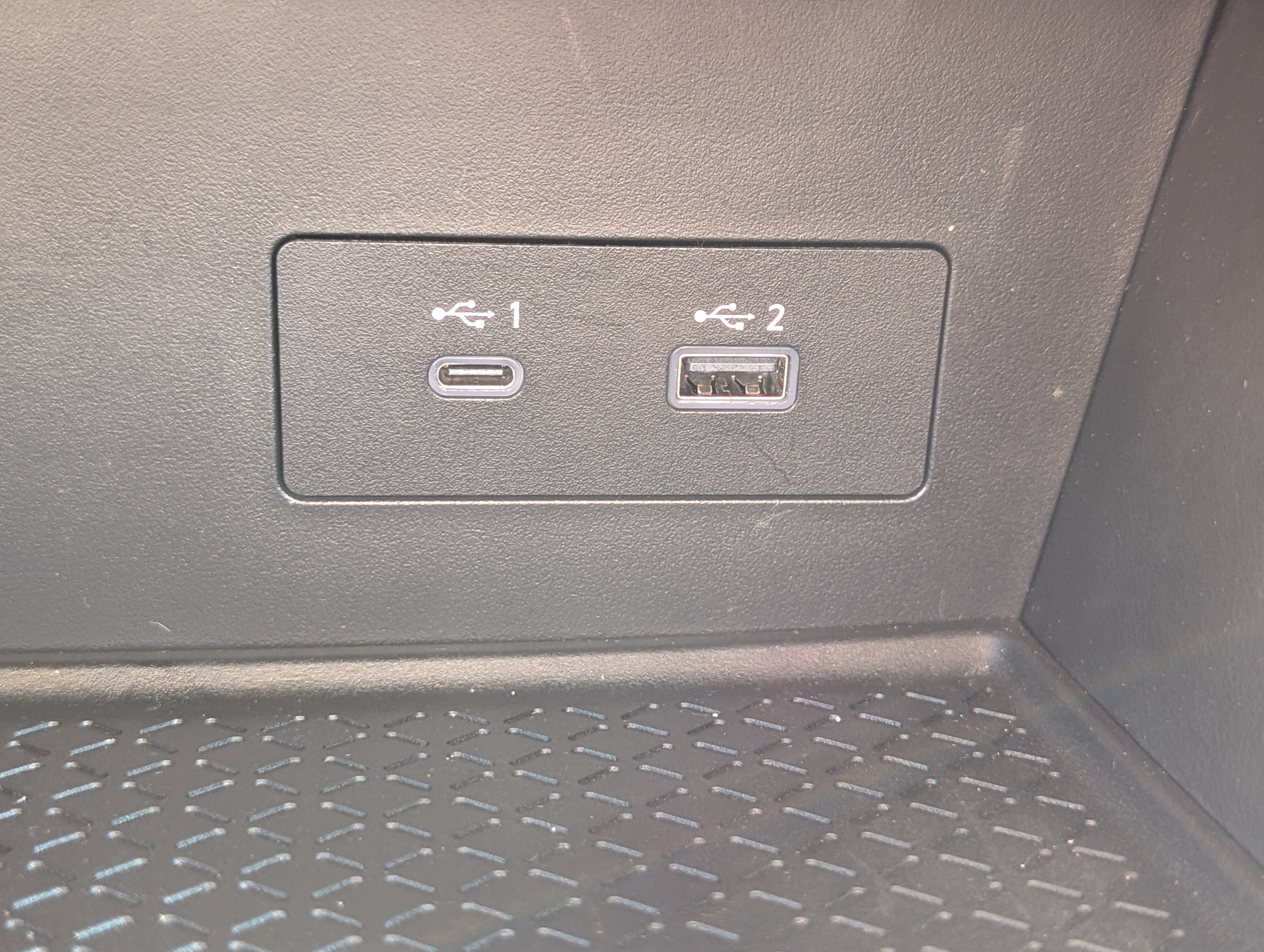 Used 2023 Nissan Pathfinder SV AWD/4WD image 25