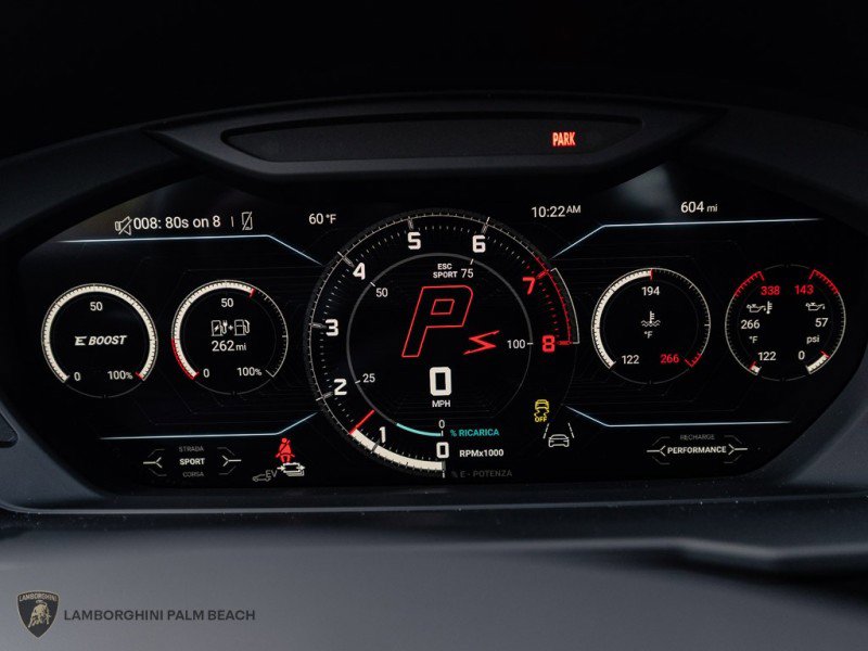 Used 2025 Lamborghini Urus SE image 20