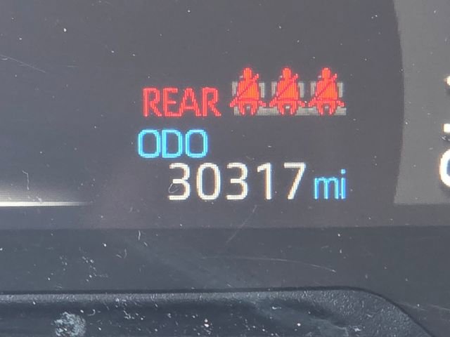 Used 2023 Toyota RAV4 XLE Premium image 25