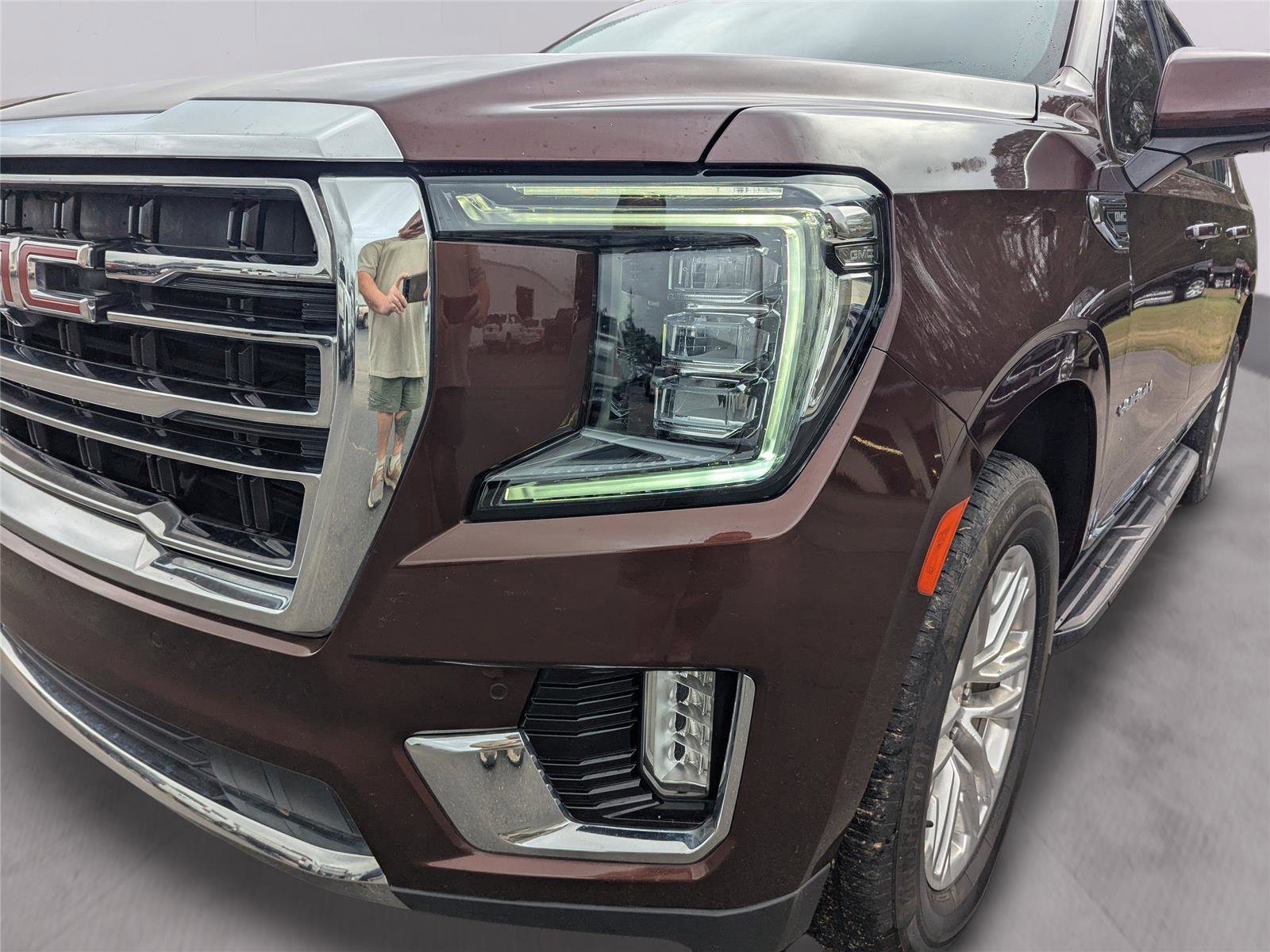 Used 2022 GMC Yukon XL SLT w/ SLT Luxury Package image 29