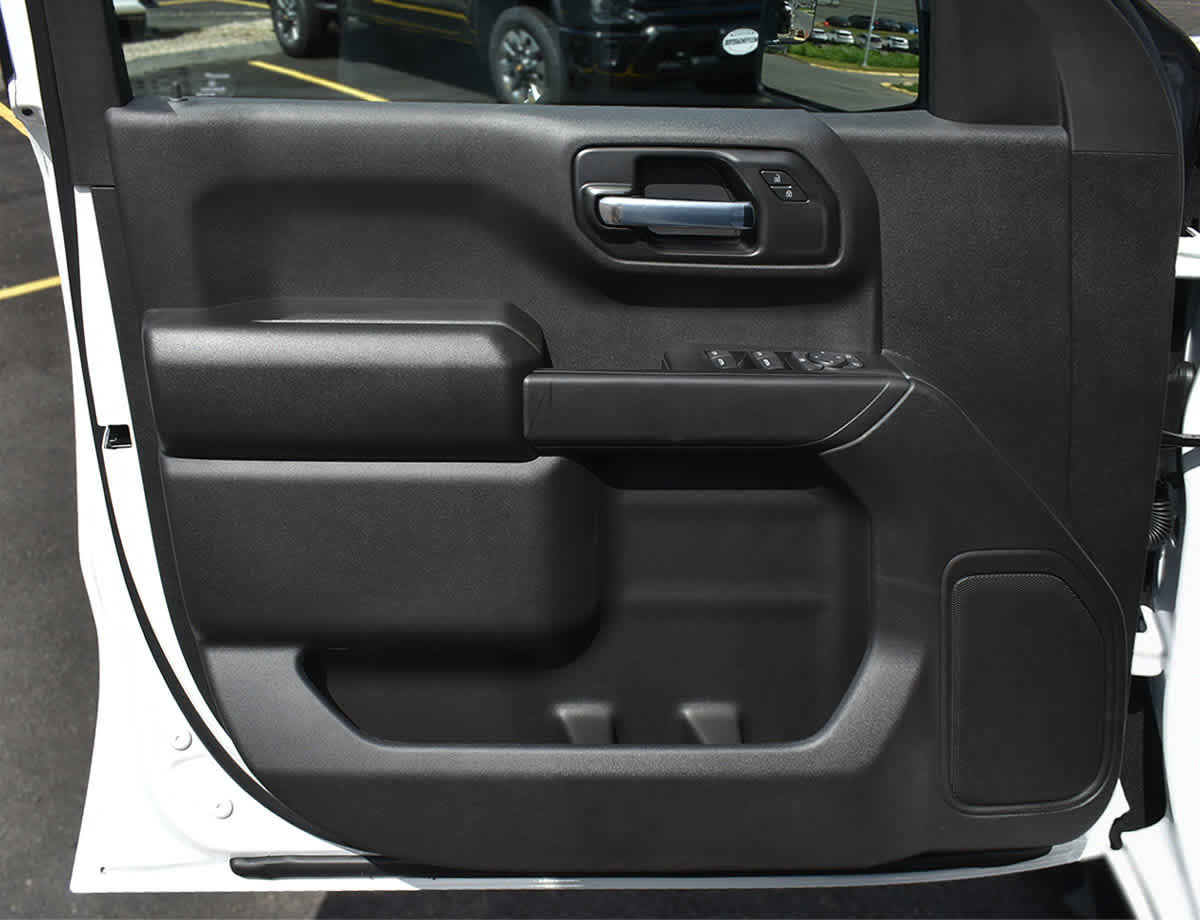 New 2026 Chevrolet Silverado 1500 Custom w/ Turbomax Blackout Package AWD/4WD image 20