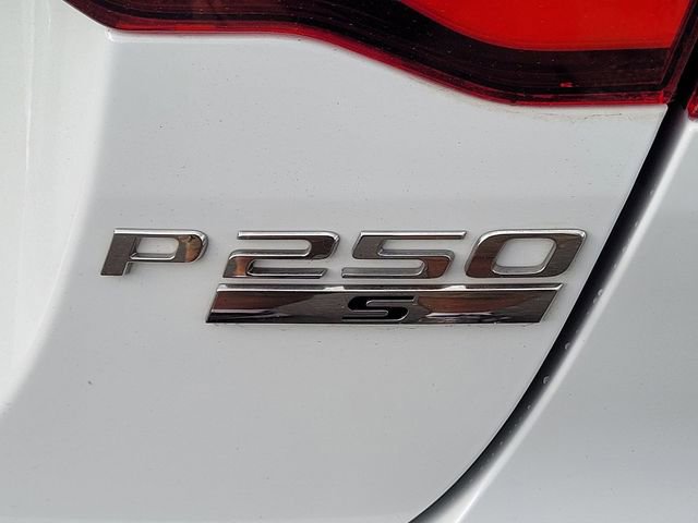 Used 2020 Jaguar XE S RWD image 10