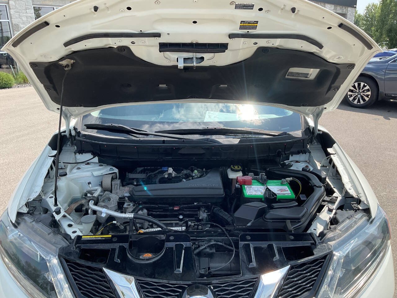 Used 2016 Nissan Rogue SL FWD image 44
