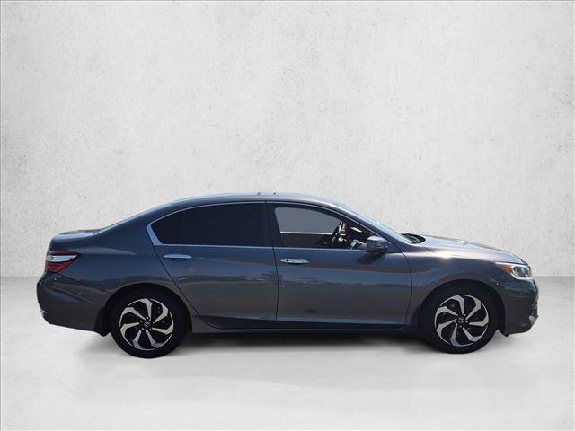 Used 2017 Honda Accord EX image 4