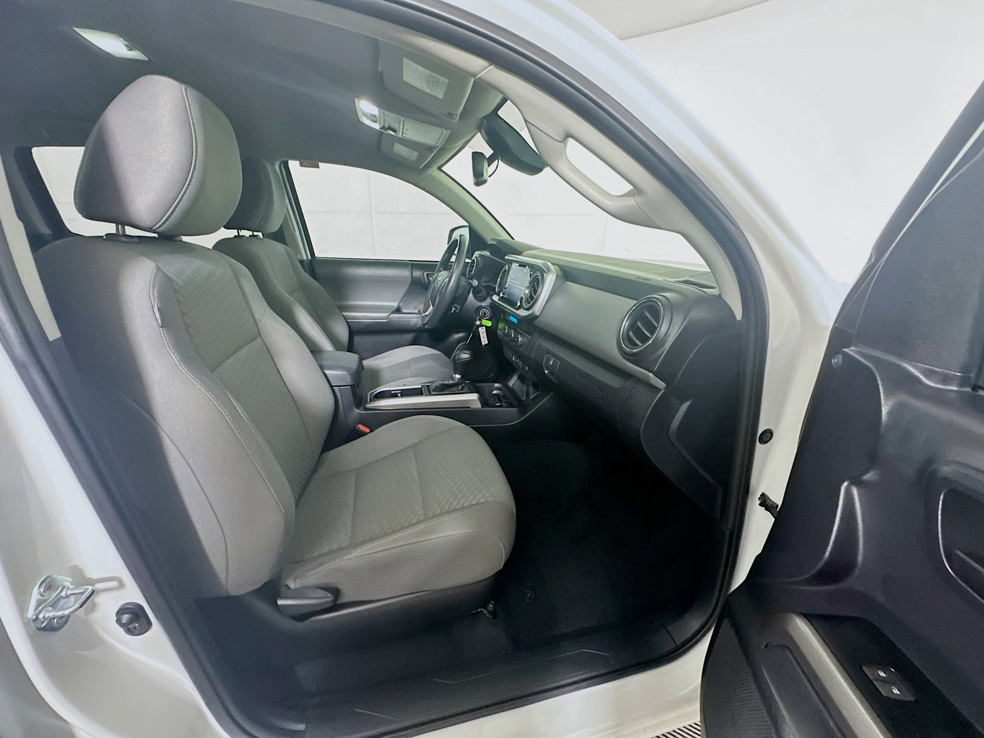 Used 2021 Toyota Tacoma SR5 image 29