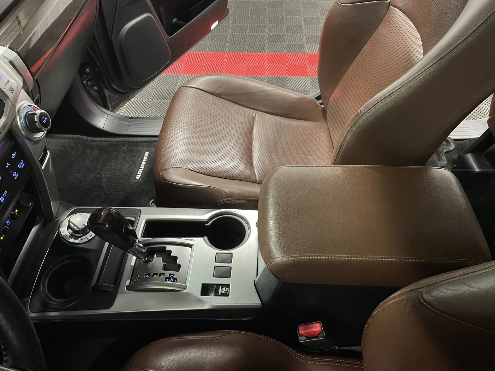 Used 2019 Toyota 4Runner Limited image 36