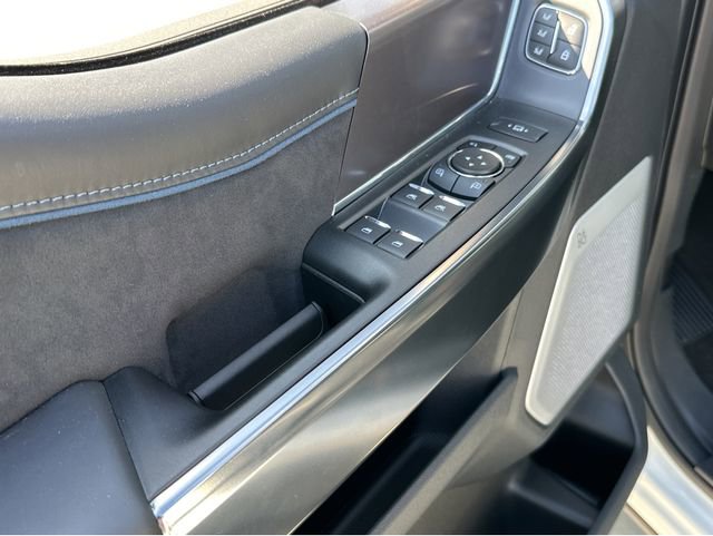 New 2026 Ford F250 Platinum image 39