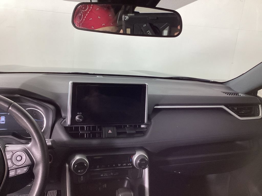 Used 2023 Toyota RAV4 SE AWD/4WD image 17
