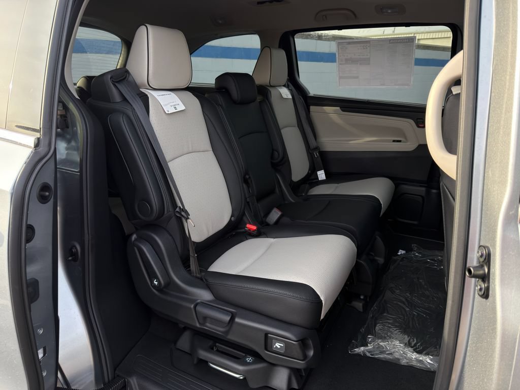 Used 2026 Honda Odyssey Elite image 25