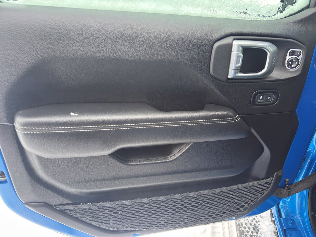 Used 2022 Jeep Wrangler Unlimited Sahara image 13