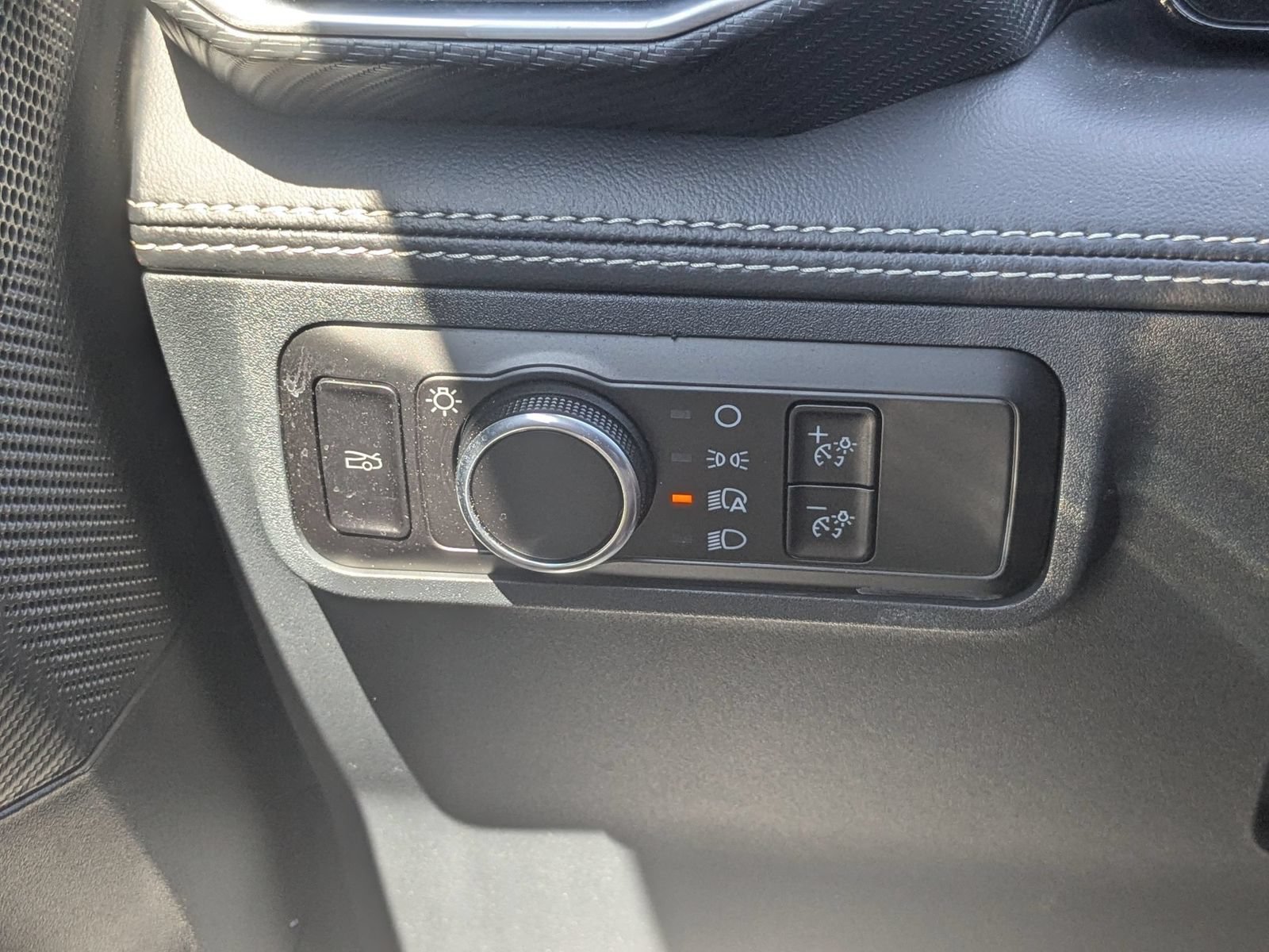 Used 2025 Ford Mustang Premium RWD image 16