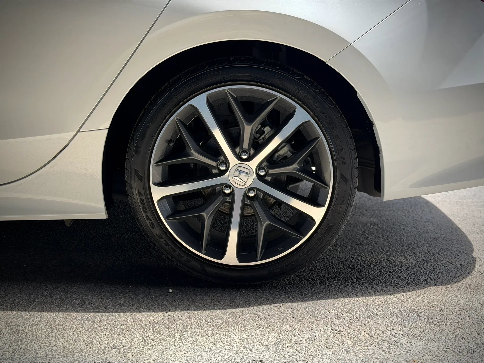 Used 2024 Honda Civic Touring image 30