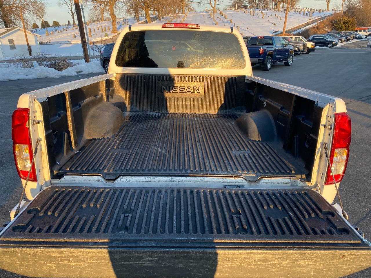 Used 2018 Nissan Frontier S image 21