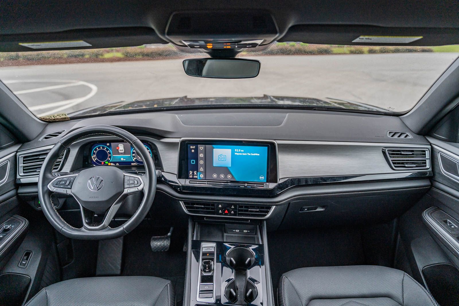 Used 2024 Volkswagen Atlas Cross Sport SE image 24