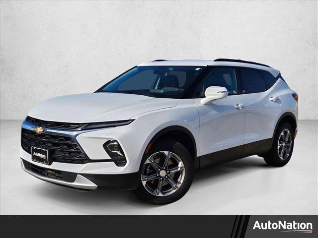 Used 2023 Chevrolet Blazer LT image 1