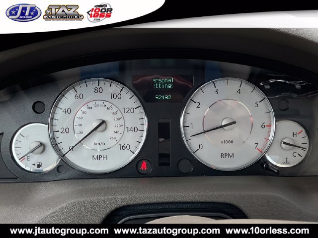Used 2008 Chrysler 300 C w/ Protection Group II RWD image 18