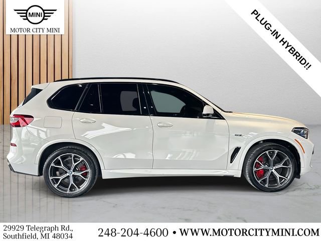 Used 2023 BMW X5 xDrive45e w/ Executive Package image 2