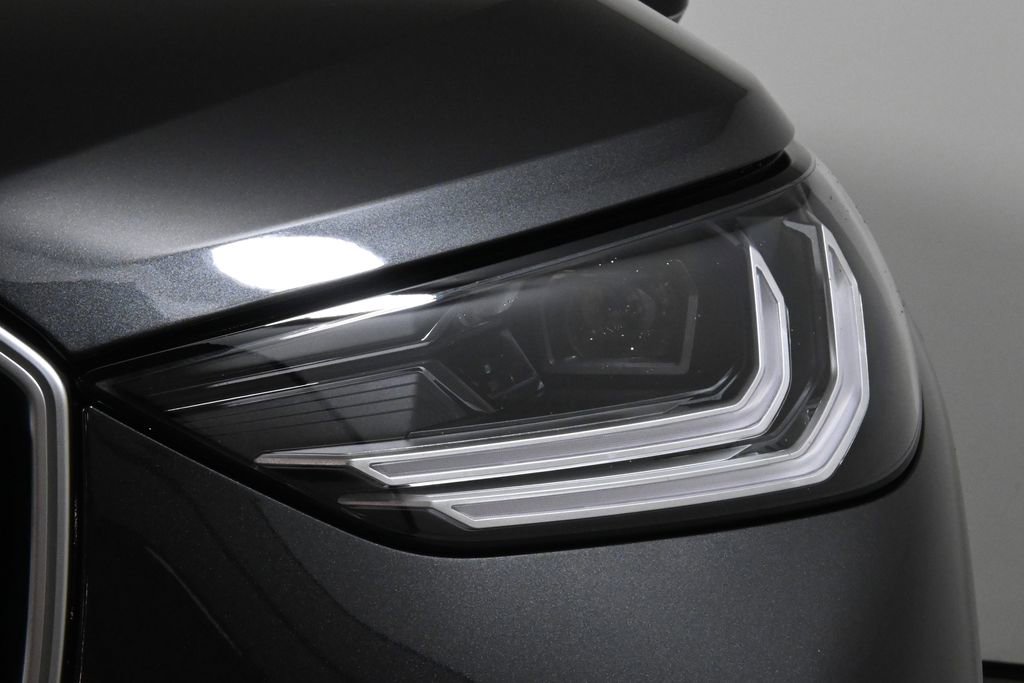 Used 2026 BMW X3 xDrive30 w/ Convenience Package image 11