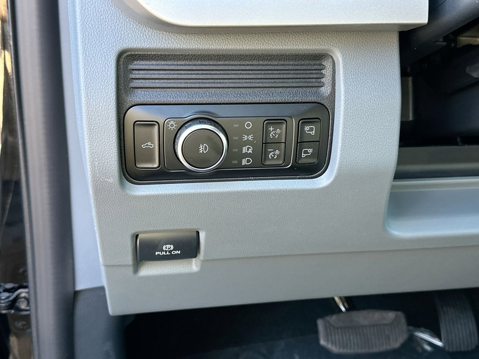 New 2026 Ford F450 XLT w/ 360-Degree Camera Package image 18