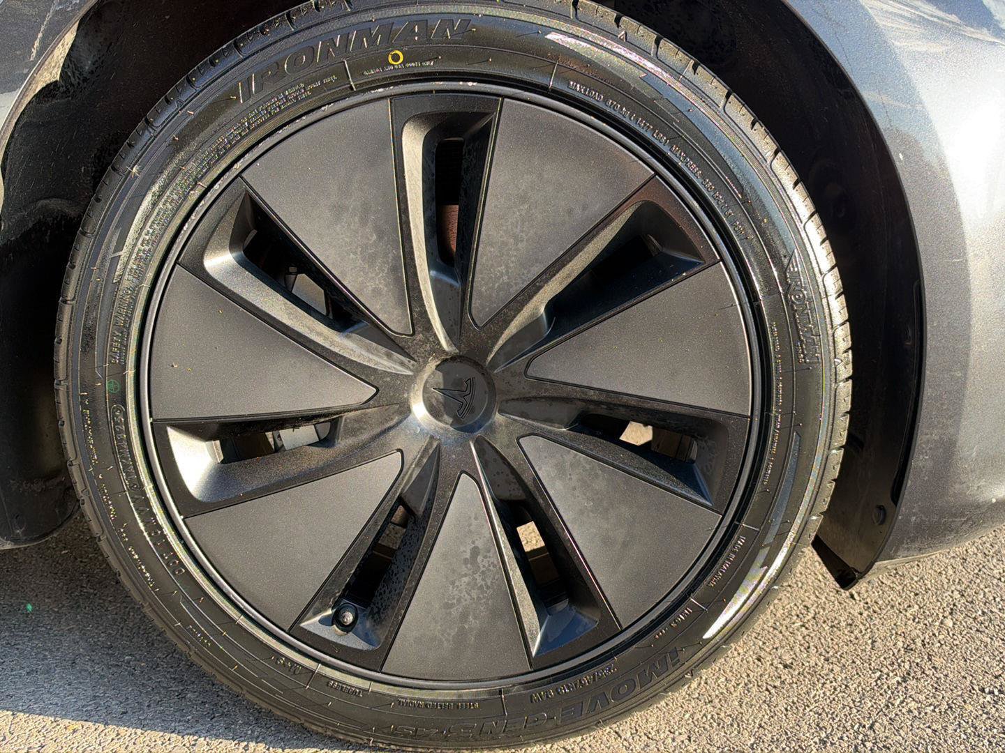Used 2025 Tesla Model 3 Long Range RWD image 10