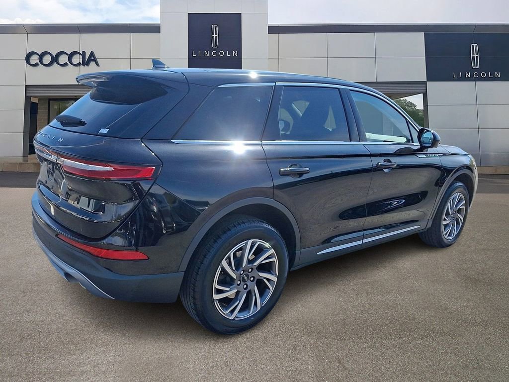 Certified 2023 Lincoln Corsair AWD image 4