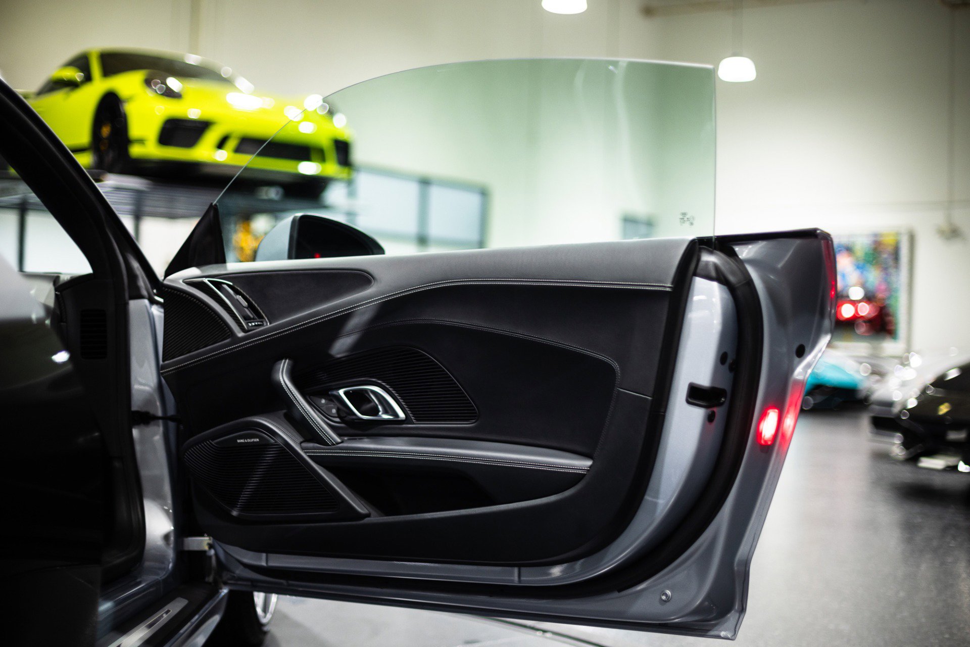 Used 2017 Audi R8 V10 w/ Carbon Exterior Package image 53