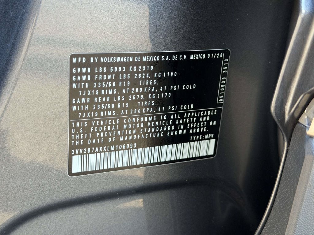 Used 2020 Volkswagen Tiguan SEL AWD/4WD image 18