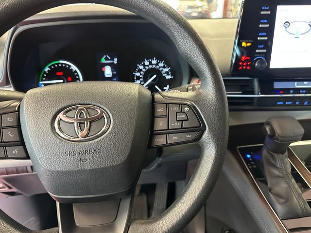 Certified 2023 Toyota Sienna LE AWD/4WD image 21