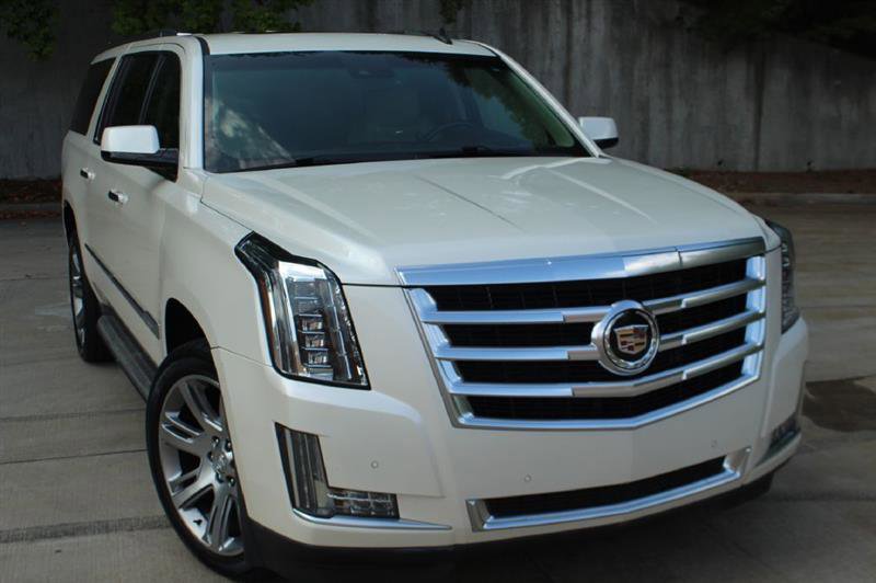 Used 2015 Cadillac Escalade ESV Luxury RWD image 2
