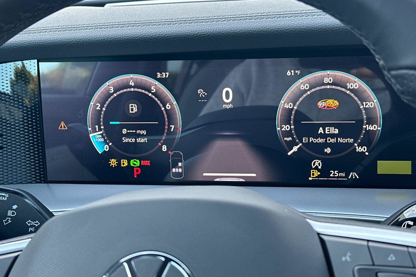 New 2026 Volkswagen Tiguan SE R-Line image 23