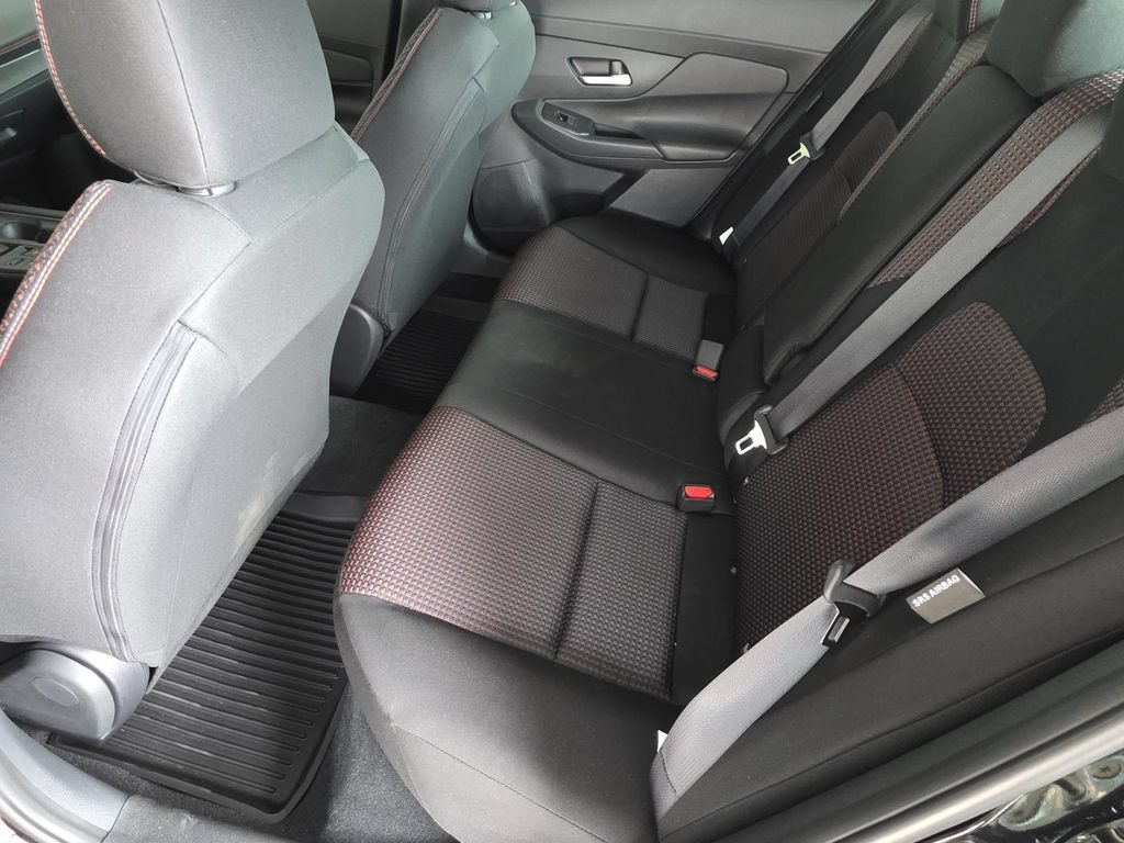 New 2026 Nissan Sentra SR FWD image 9