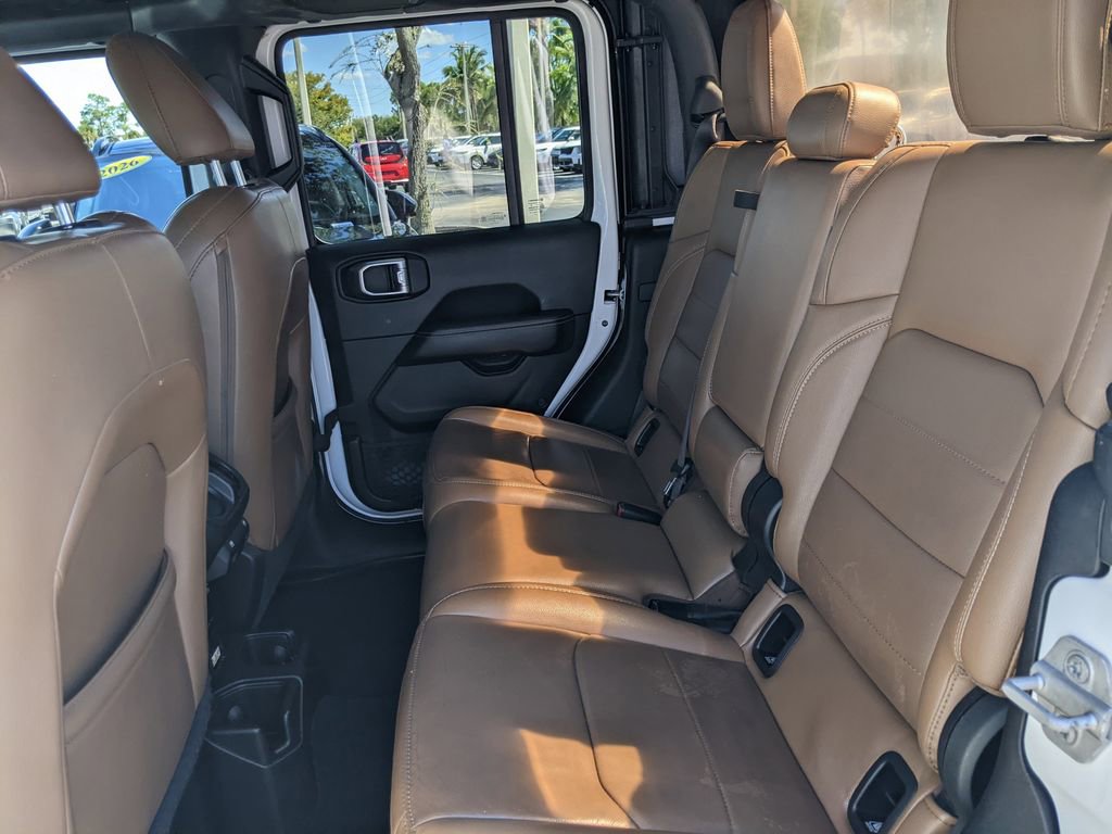 Used 2020 Jeep Gladiator Overland w/ LED Lighting Group image 12