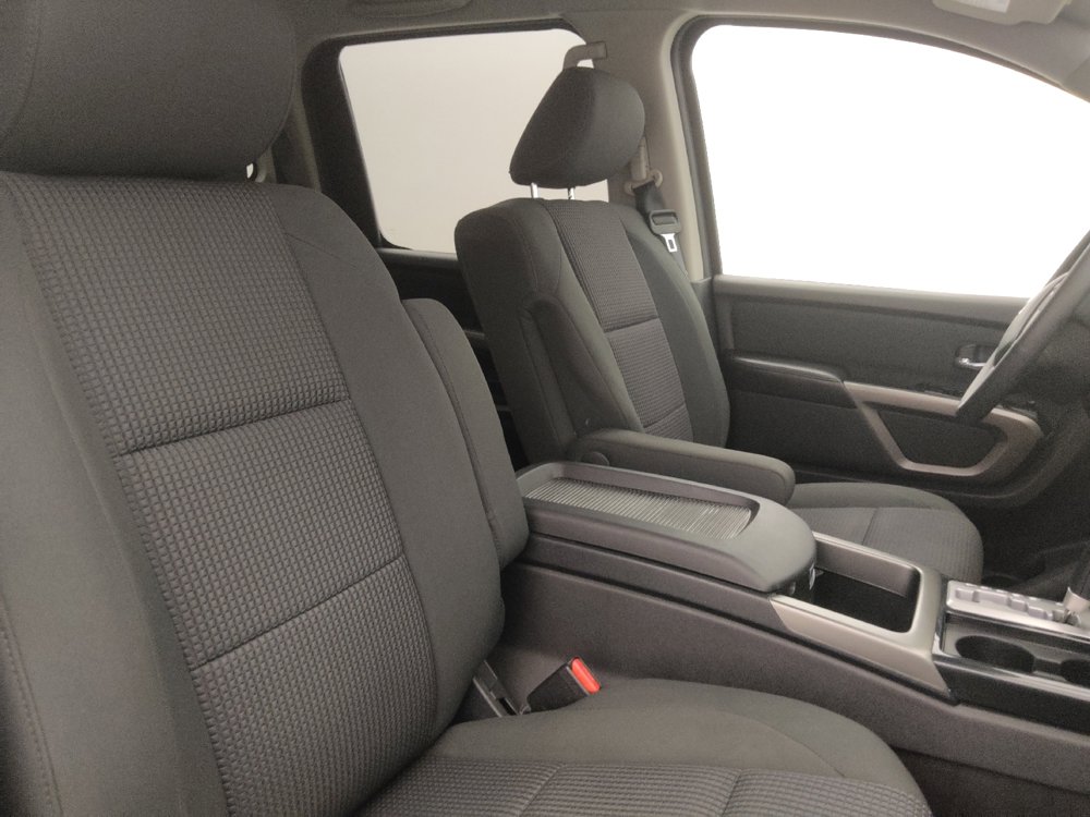 Used 2015 Nissan Titan SV w/ SV Value Truck Package RWD image 21