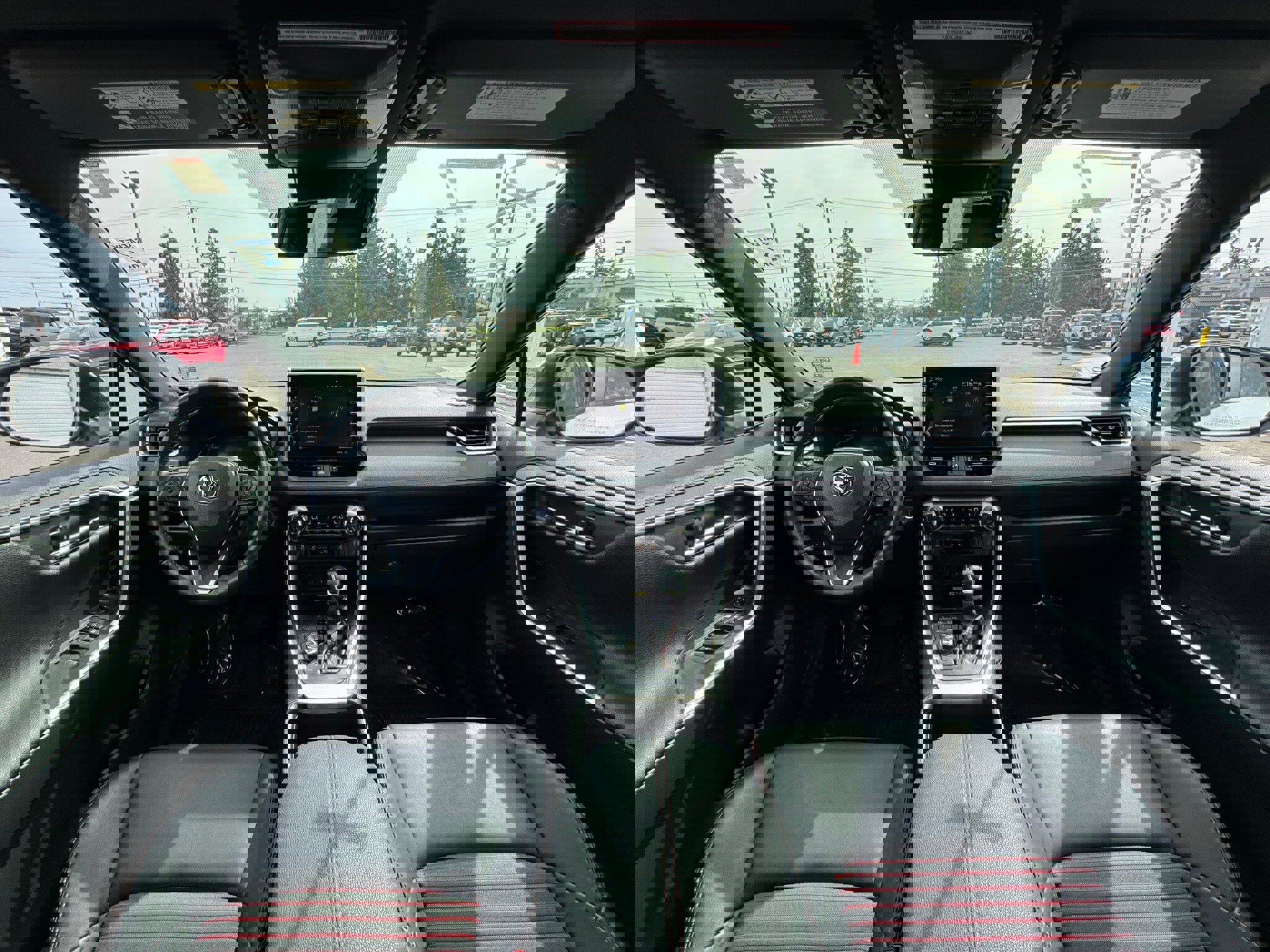 Used 2022 Toyota RAV4 XSE w/ Weather Package image 13