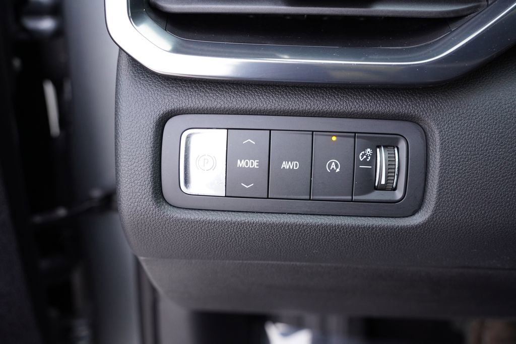 Certified 2024 GMC Acadia AT4 w/ Super Cruise Package image 28