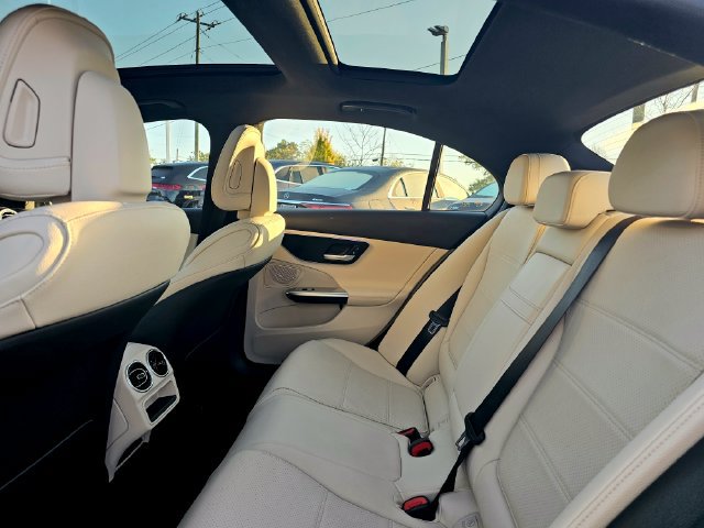 Certified 2023 Mercedes-Benz C 300 4MATIC Sedan image 24