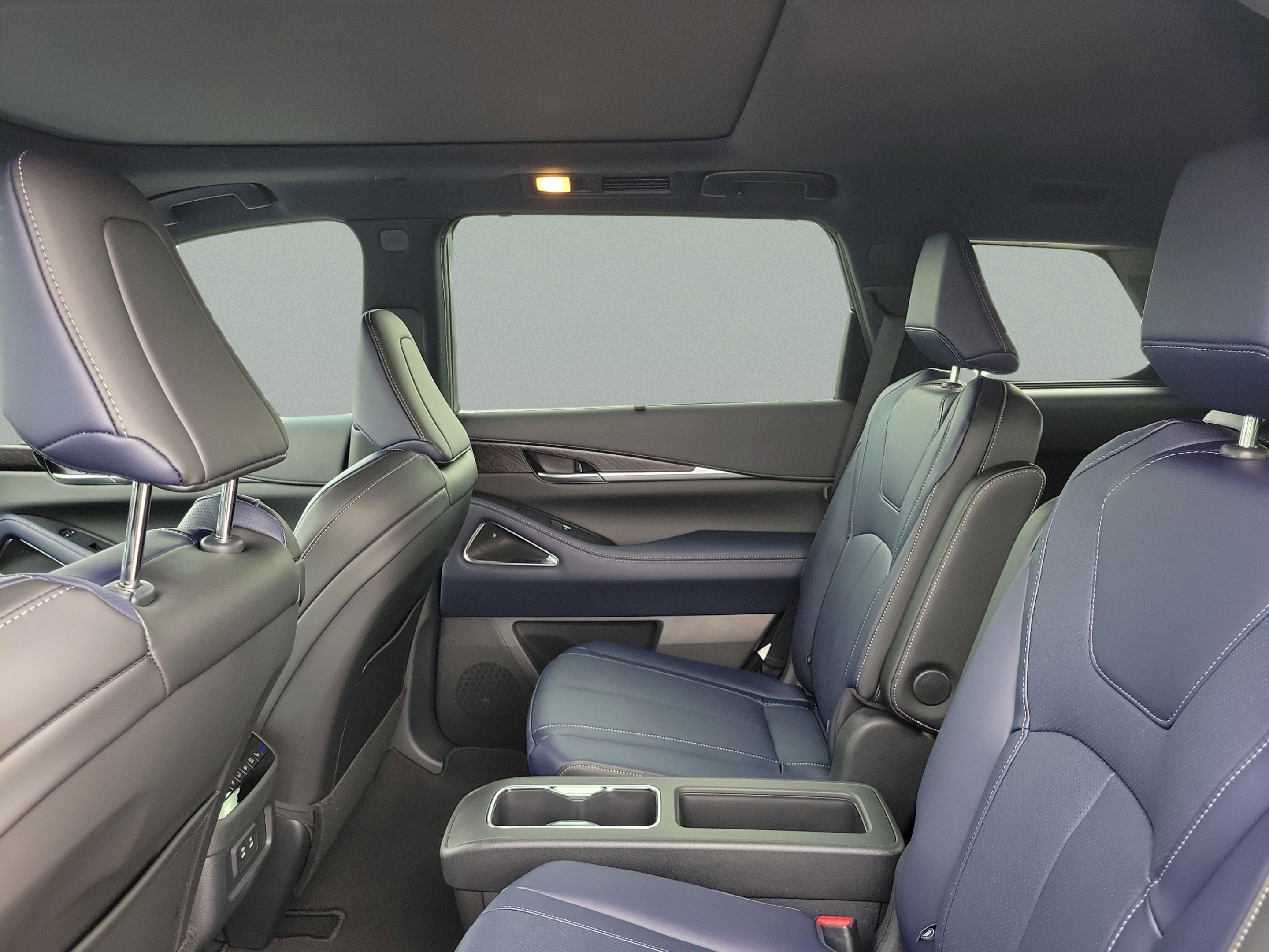 New 2026 INFINITI QX60 Sport w/ Dark Cargo Package image 9