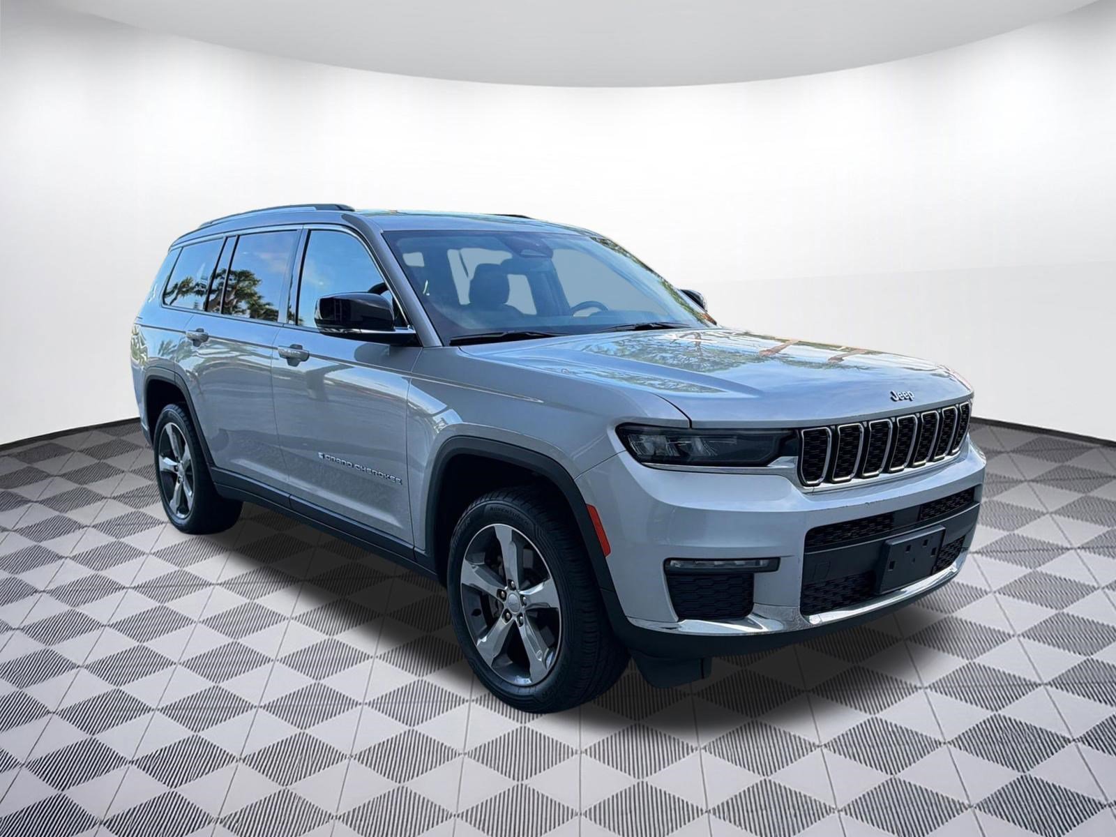 Used 2021 Jeep Grand Cherokee L Limited w/ Trailer Tow Group (B) AWD/4WD image 7