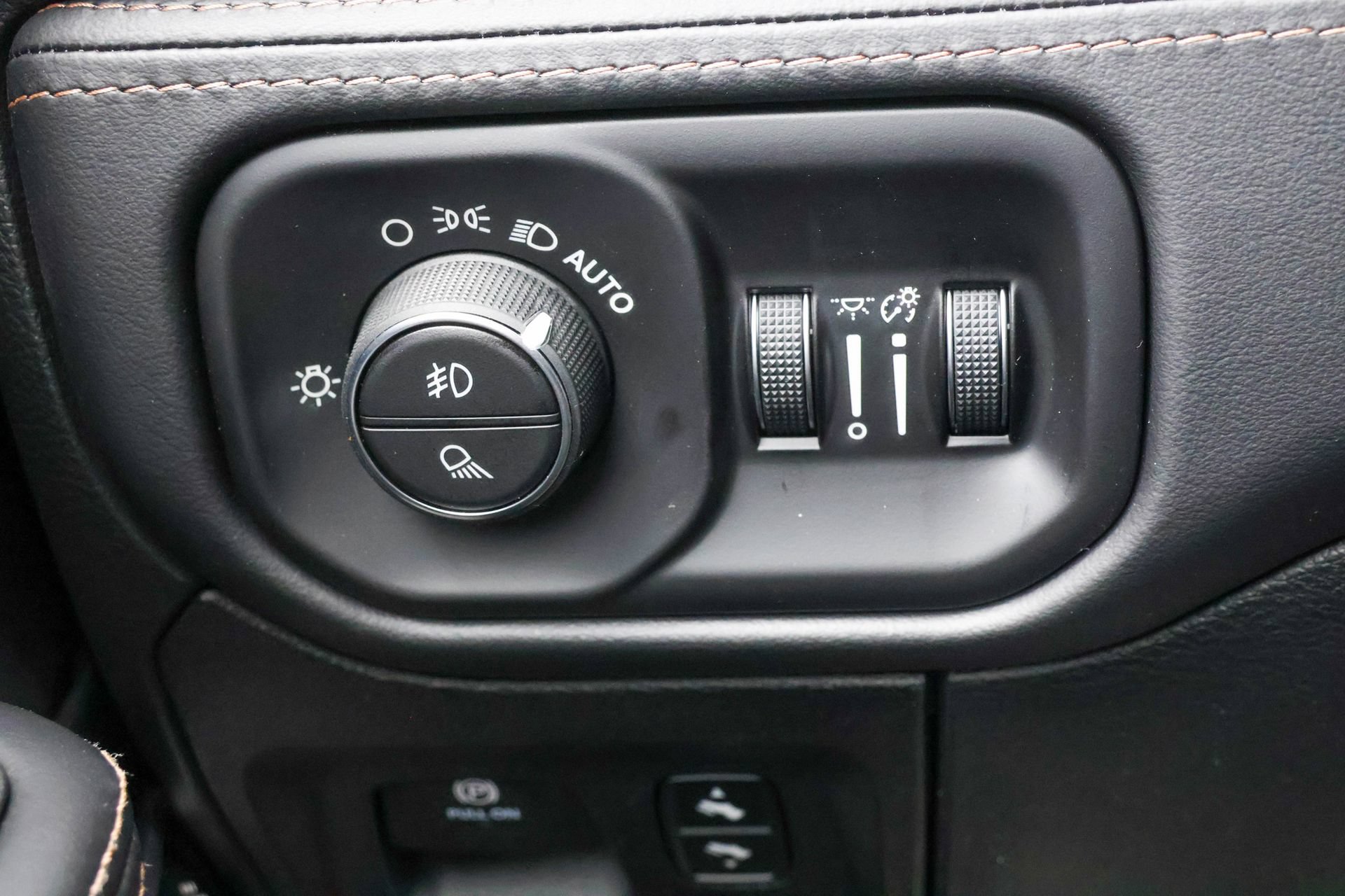 New 2026 RAM 1500 Tungsten AWD/4WD image 31