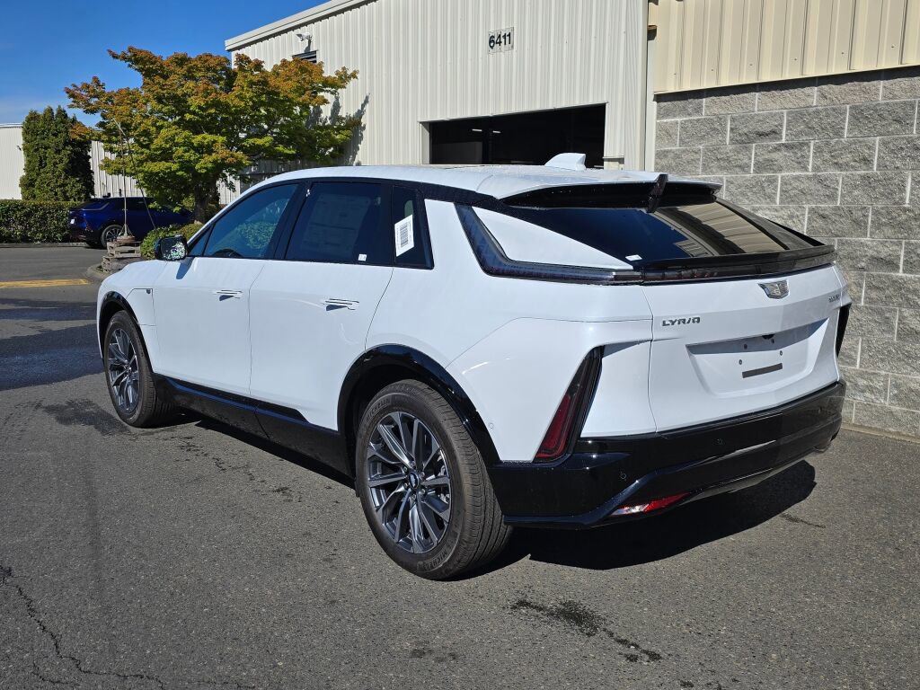 New 2026 Cadillac Lyriq Sport image 4