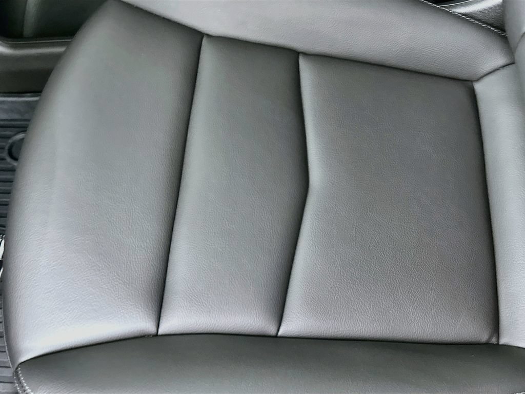 New 2026 Cadillac XT5 Luxury w/ LPO, Floor Liner Package FWD image 23