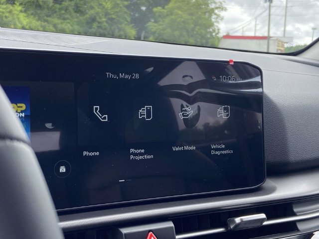 New 2026 Kia Sportage EX FWD image 17