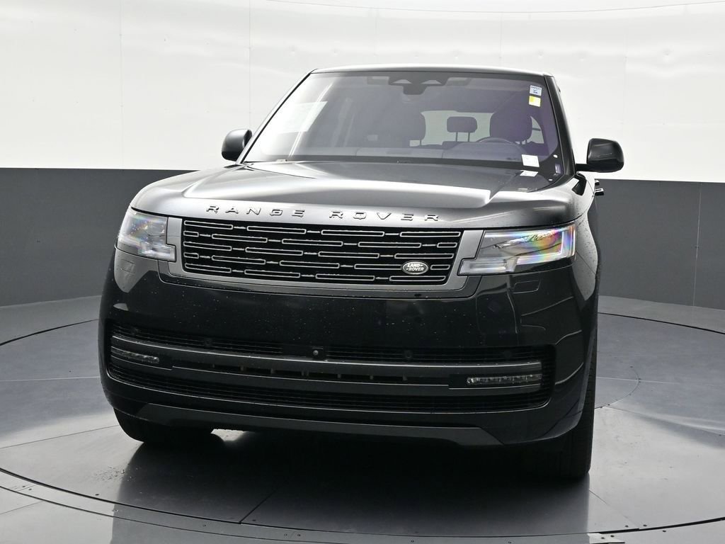 Used 2023 Land Rover Range Rover SE image 8