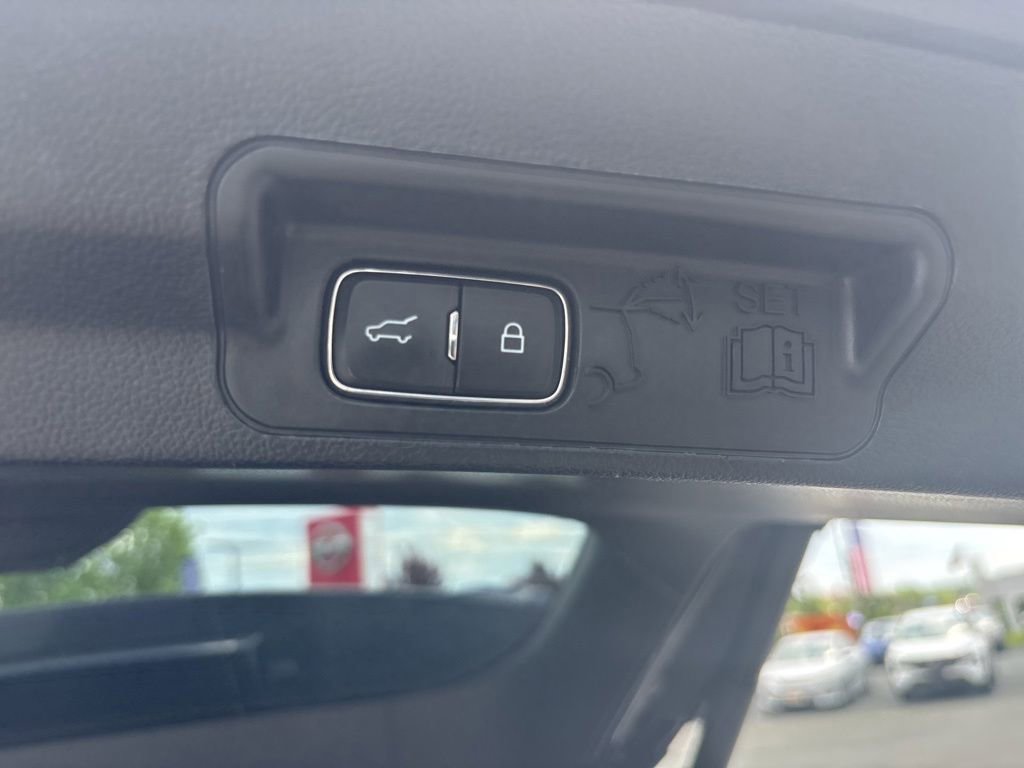 Used 2020 Ford Explorer ST w/ Premium Technology Package AWD/4WD image 31